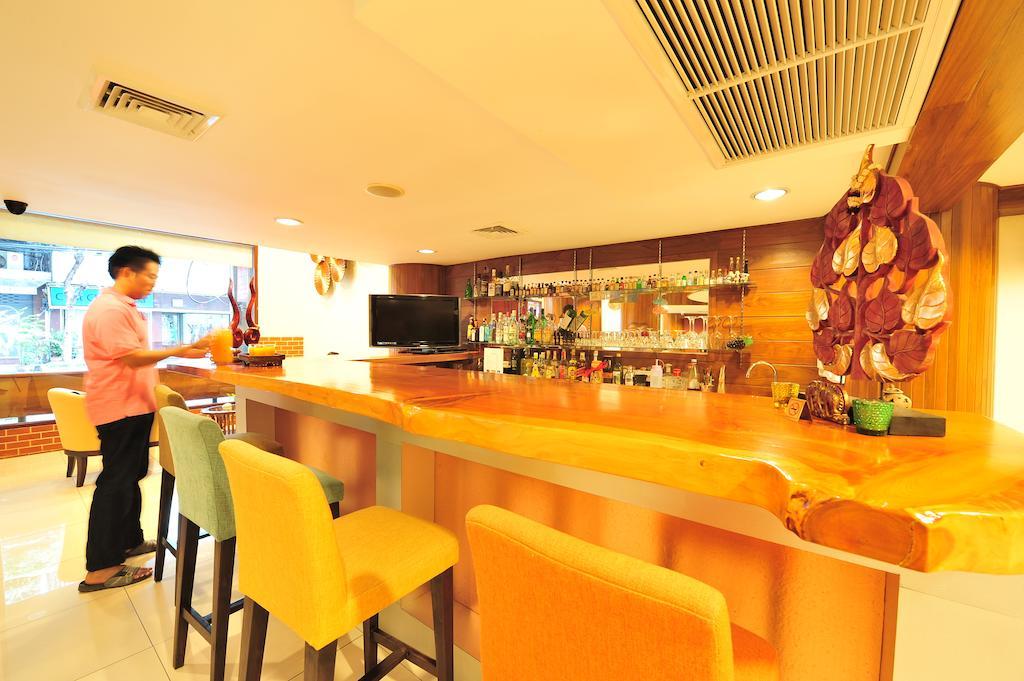 Lullaby Inn Silom Банкок Екстериор снимка